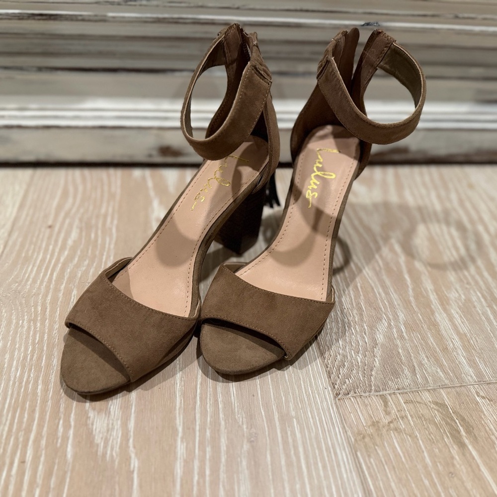 Lulu's Taupe Suede Ankle-Strap Block Heels with tassles